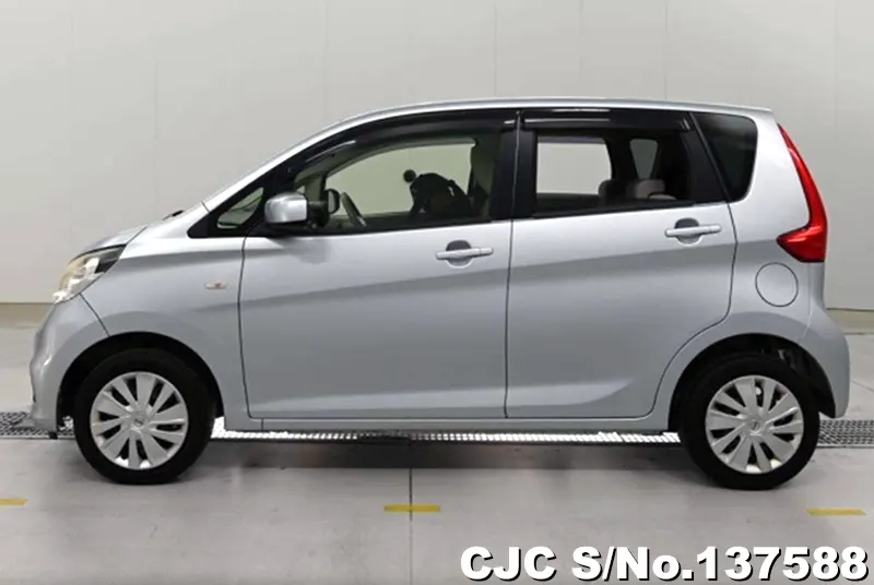 Nissan Dayz in Silver for Sale Image 7