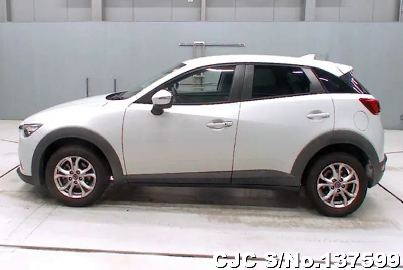 Mazda CX-3 in White for Sale Image 5