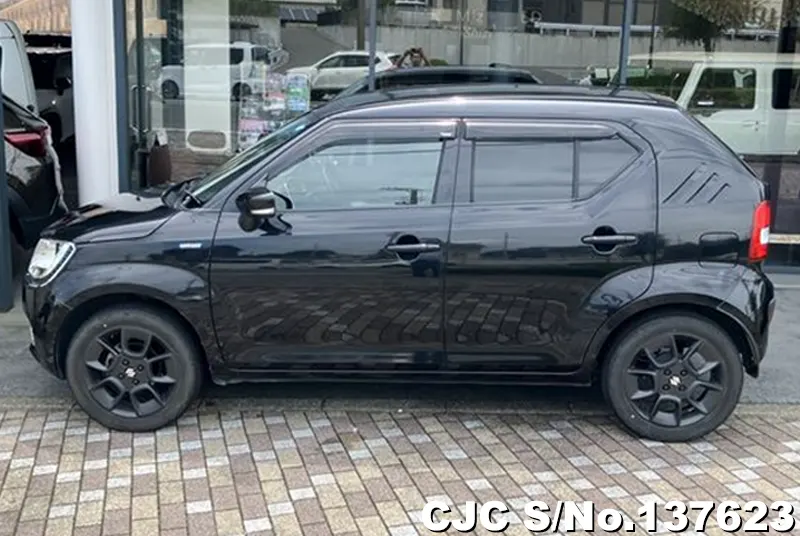 Suzuki Ignis in Black for Sale Image 7