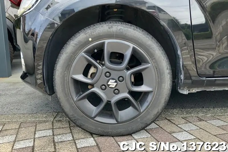 Suzuki Ignis in Black for Sale Image 24