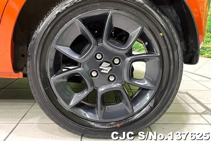 Suzuki Ignis in Gold for Sale Image 5
