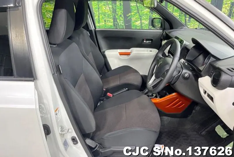 Suzuki Ignis in Pearl for Sale Image 2
