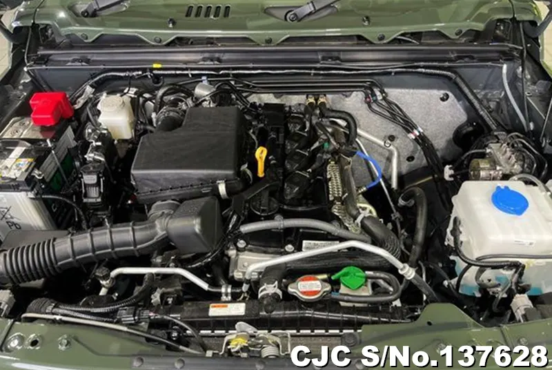 Suzuki Jimny Nomad in Gray for Sale Image 9