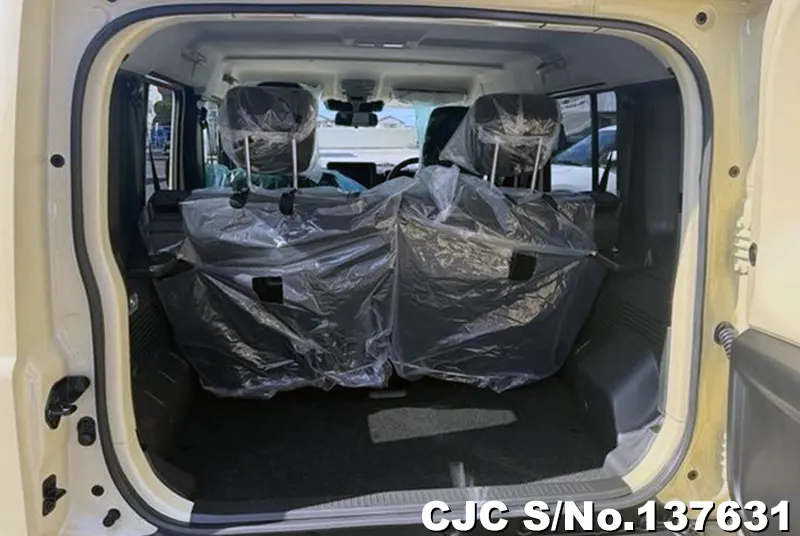Suzuki Jimny Nomad in Brown for Sale Image 8