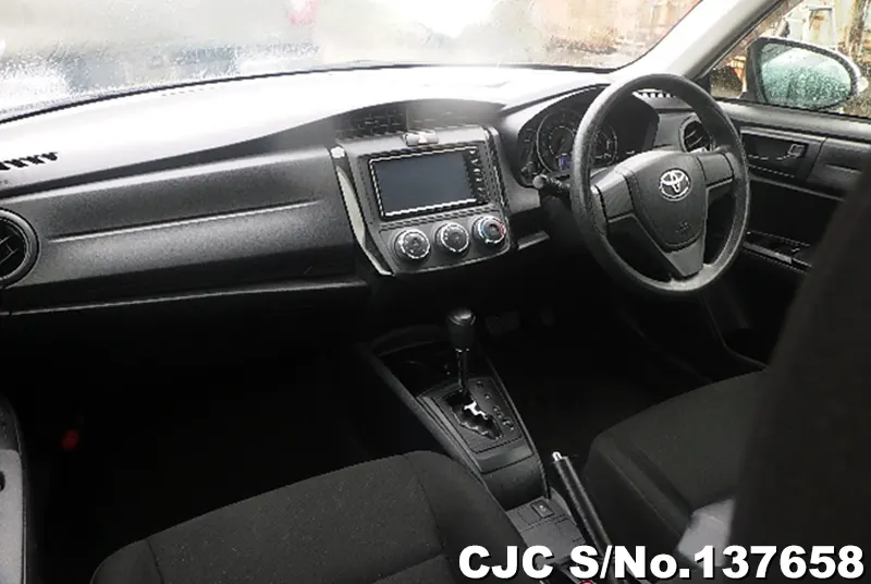 Toyota Corolla Axio in White for Sale Image 6