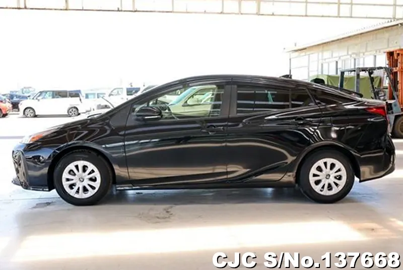 Toyota Prius in Black for Sale Image 5