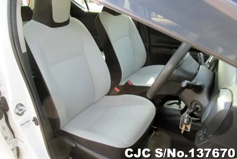 Toyota Aqua in White for Sale Image 9