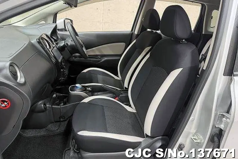 Nissan Note in White for Sale Image 4
