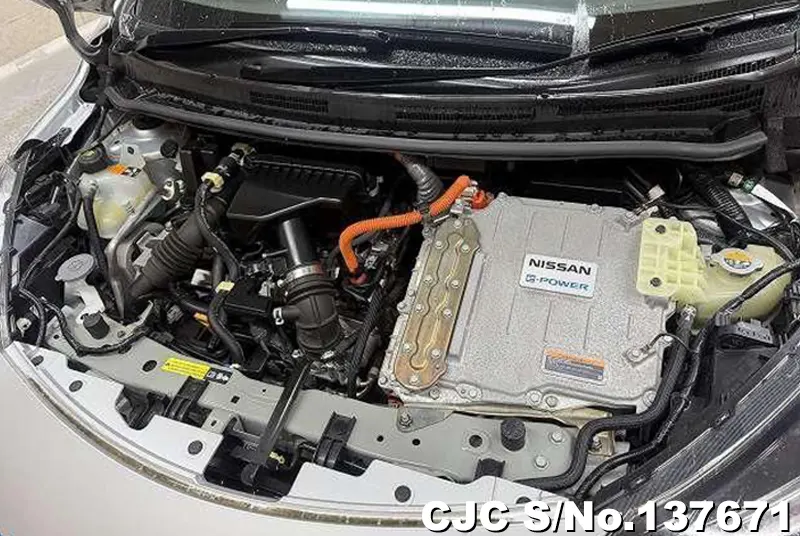 Nissan Note in White for Sale Image 7