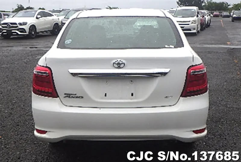 Toyota Corolla Axio in White for Sale Image 5