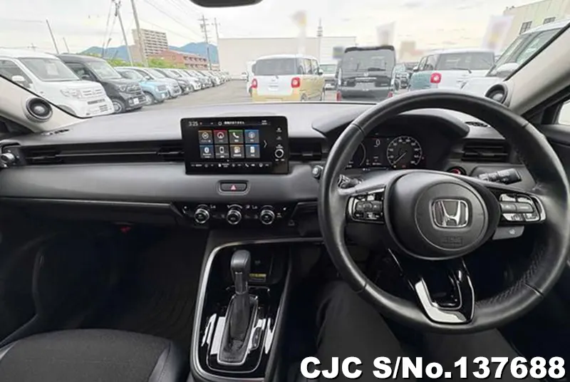 Honda Vezel in White for Sale Image 1