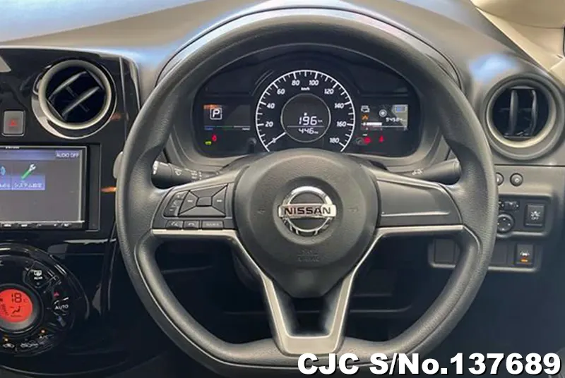 Nissan Note in Gray for Sale Image 6