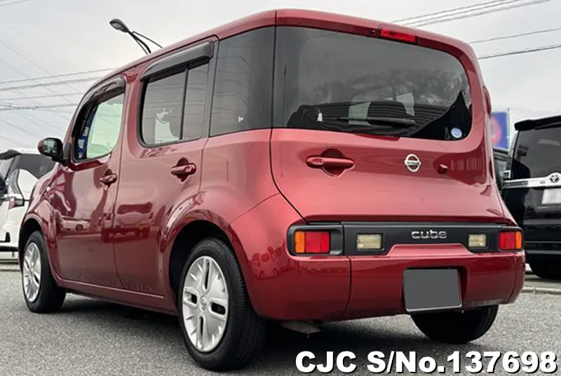 Nissan Cube in Red for Sale Image 1