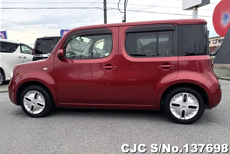 Nissan Cube in Red for Sale Image 6