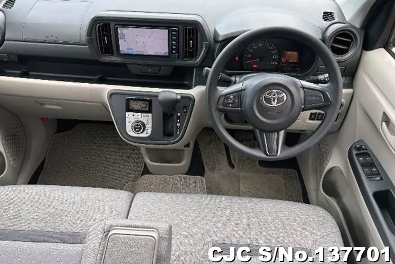 Toyota Passo in Pink for Sale Image 7
