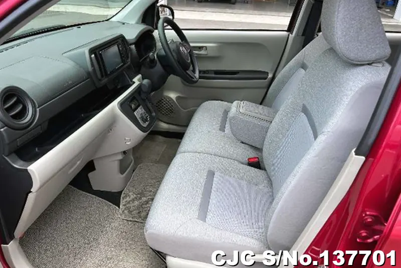 Toyota Passo in Pink for Sale Image 9