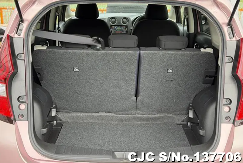 Nissan Note in Pink for Sale Image 8