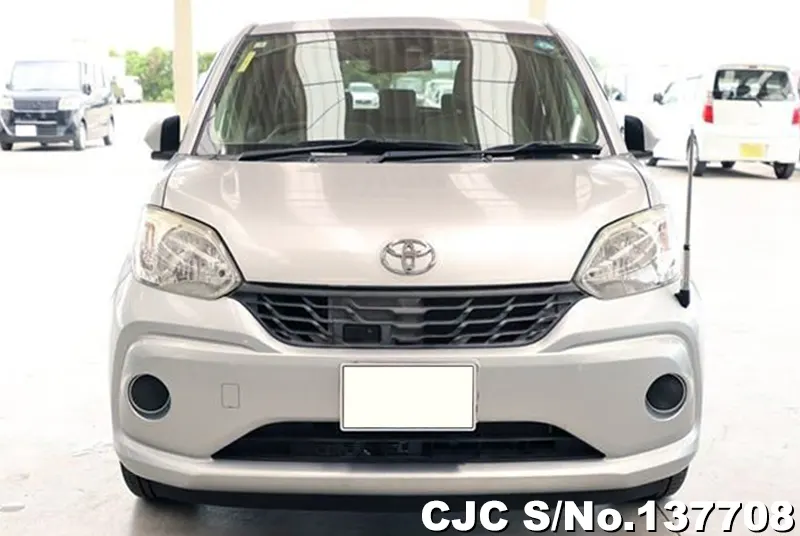 Toyota Passo in Silver for Sale Image 4