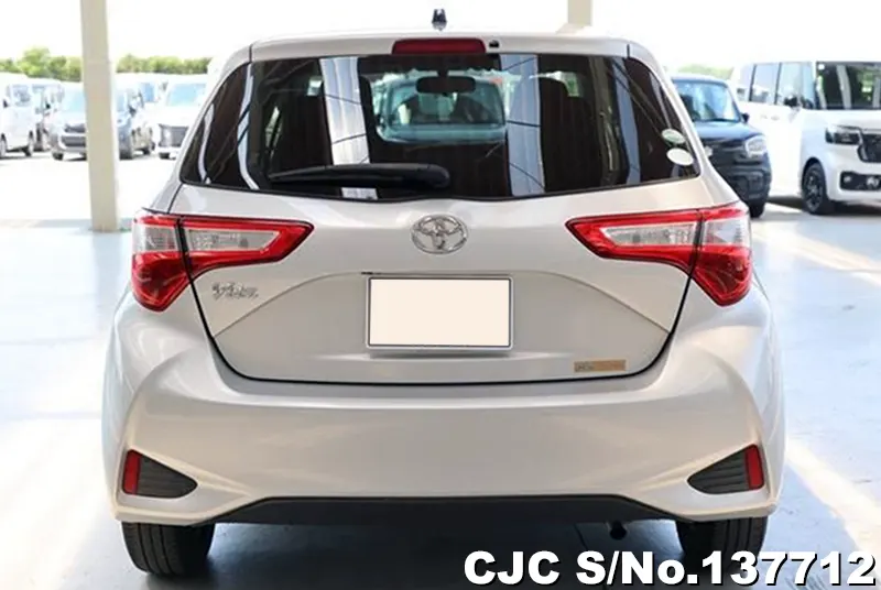 Toyota Vitz in Silver for Sale Image 5