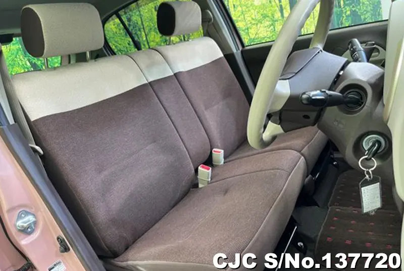 Toyota Passo in Pink for Sale Image 8