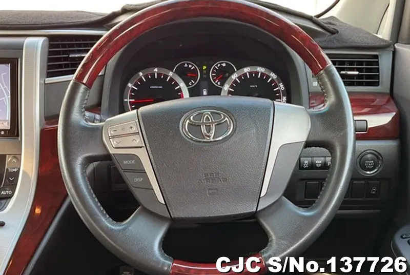 Toyota Vellfire in Black for Sale Image 9
