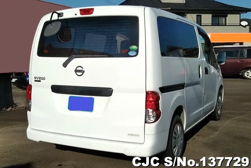 Nissan NV200 in White for Sale Image 2