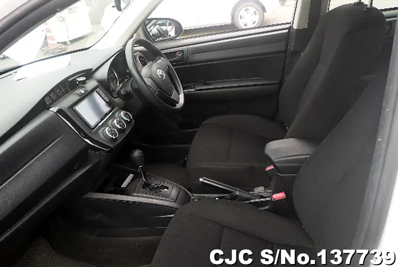 Toyota Corolla Axio in White for Sale Image 10