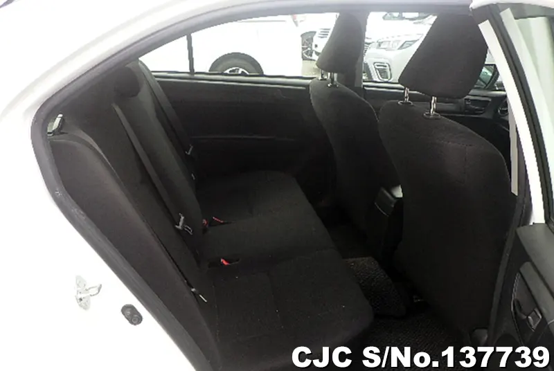 Toyota Corolla Axio in White for Sale Image 11