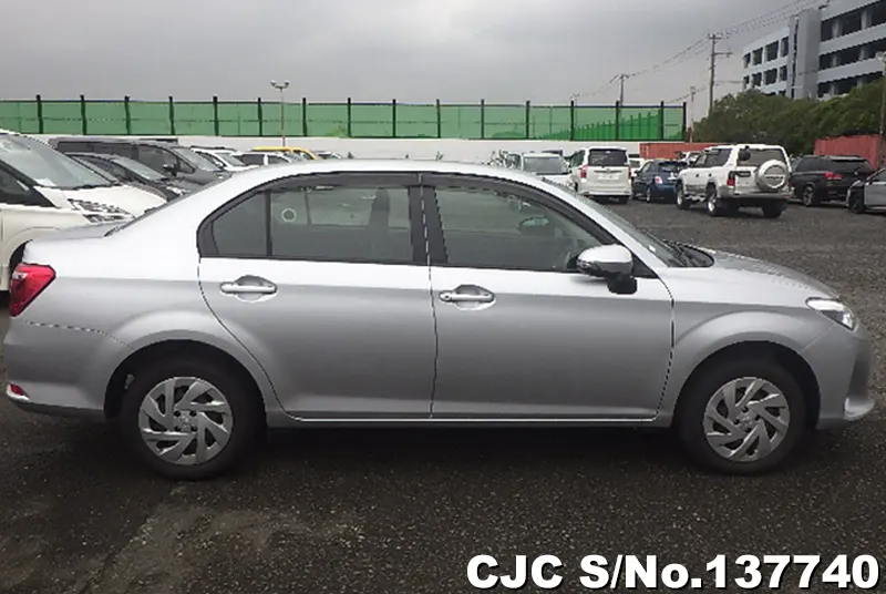Toyota Corolla Axio in Silver for Sale Image 6