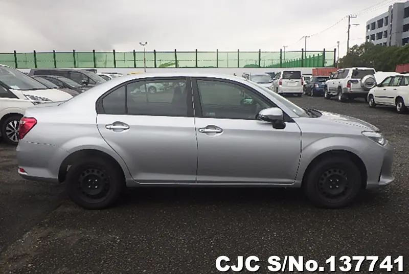 Toyota Corolla Axio in Silver for Sale Image 6