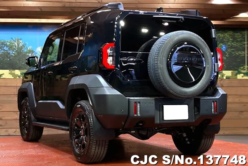 Toyota Land Cruiser FJ in Black for Sale Image 1