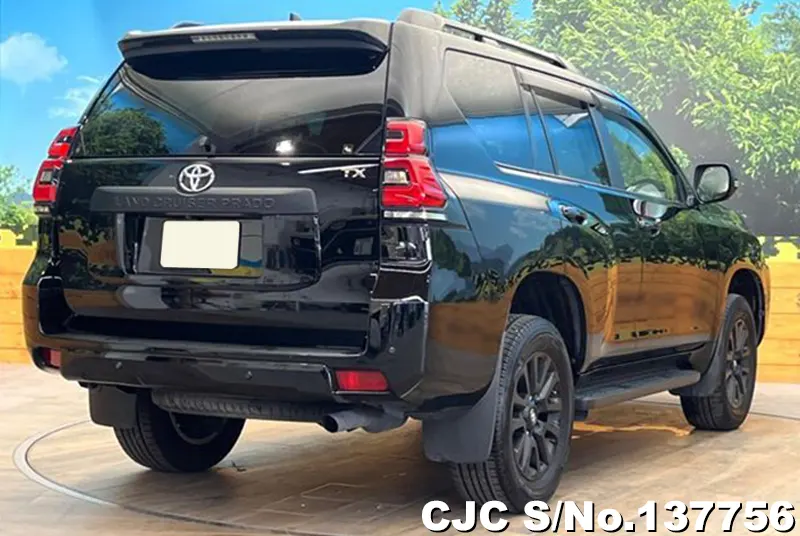 Toyota Land Cruiser Prado in Black for Sale Image 2