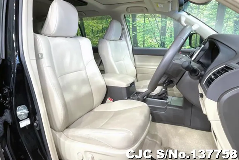 Toyota Land Cruiser Prado in White for Sale Image 5