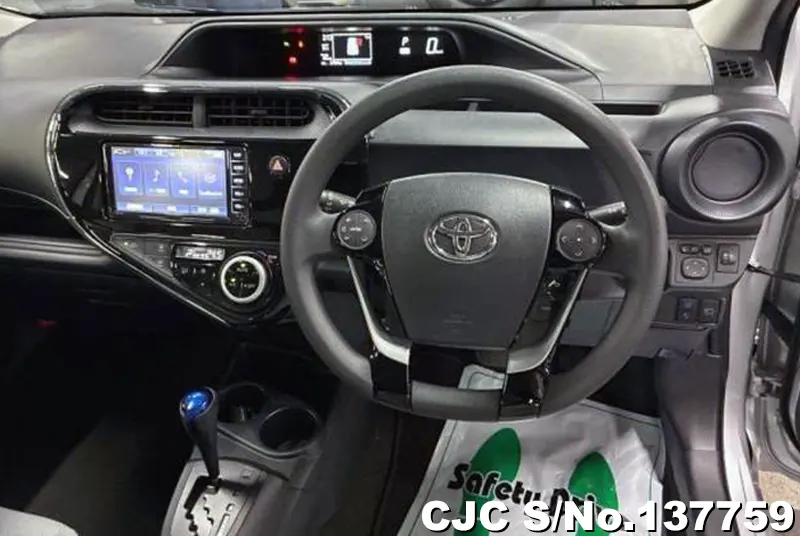 Toyota Aqua in Silver for Sale Image 7