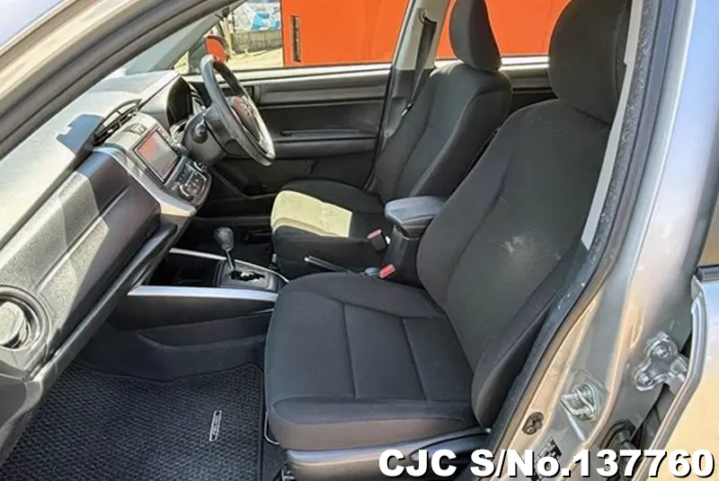 Toyota Corolla Fielder in White for Sale Image 5