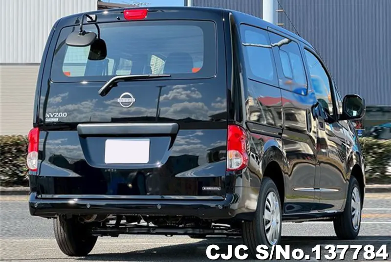 Nissan NV200 in Black for Sale Image 2