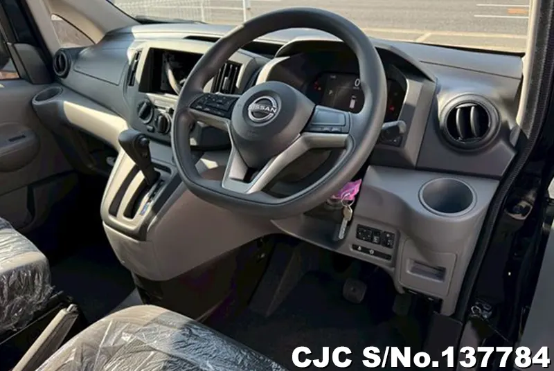 Nissan NV200 in Black for Sale Image 8