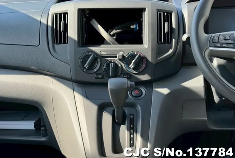Nissan NV200 in Black for Sale Image 13