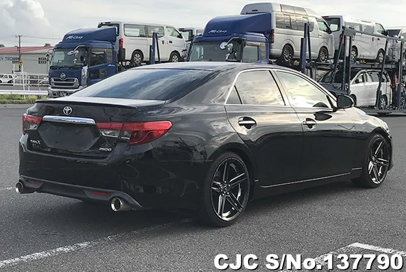 Toyota Mark X in black for Sale Image 2