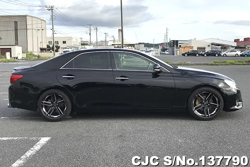 Toyota Mark X in black for Sale Image 6