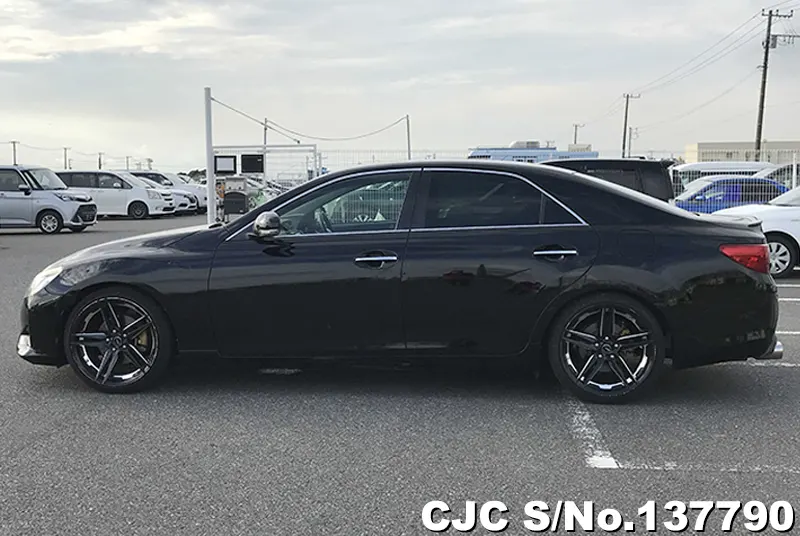 Toyota Mark X in black for Sale Image 7