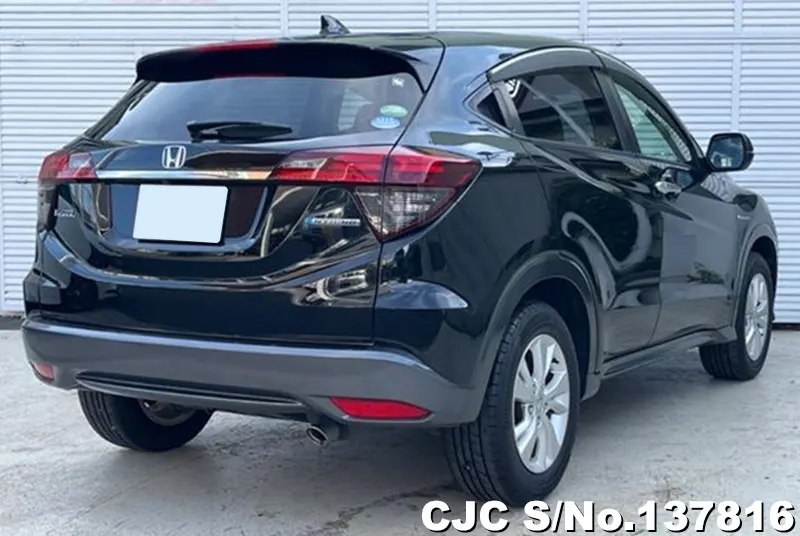 Honda Vezel in Black for Sale Image 1