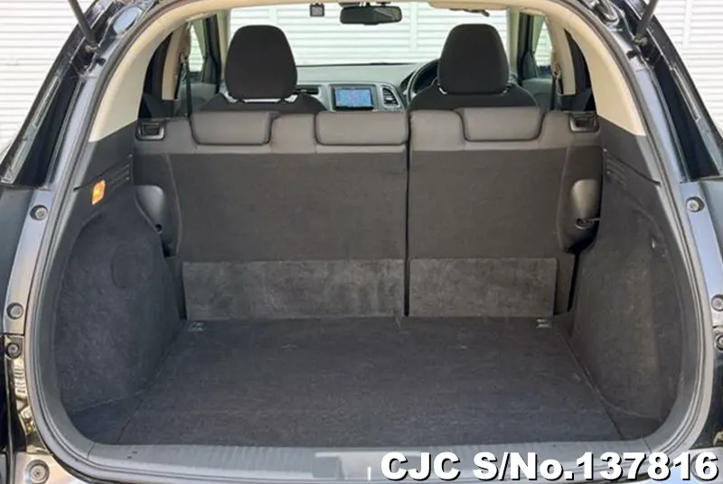 Honda Vezel in Black for Sale Image 5
