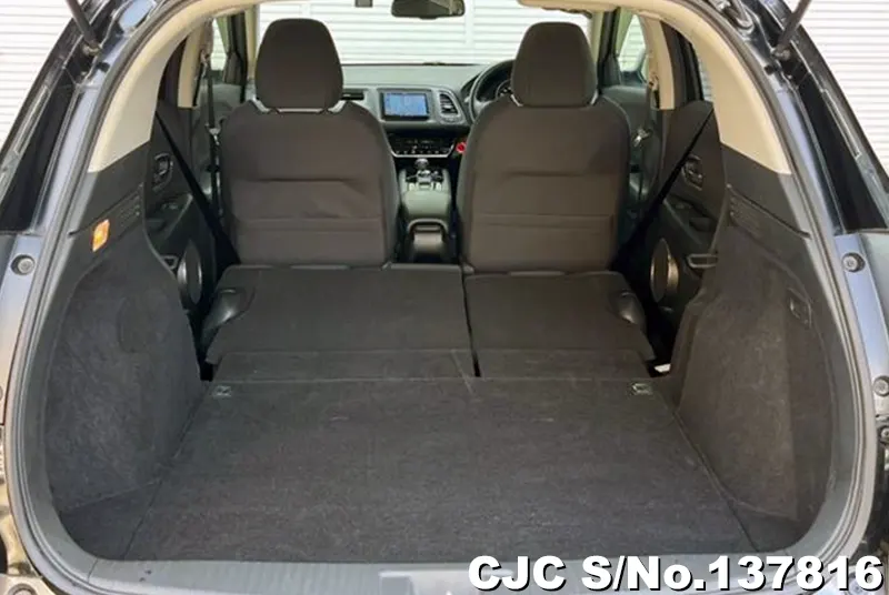 Honda Vezel in Black for Sale Image 6