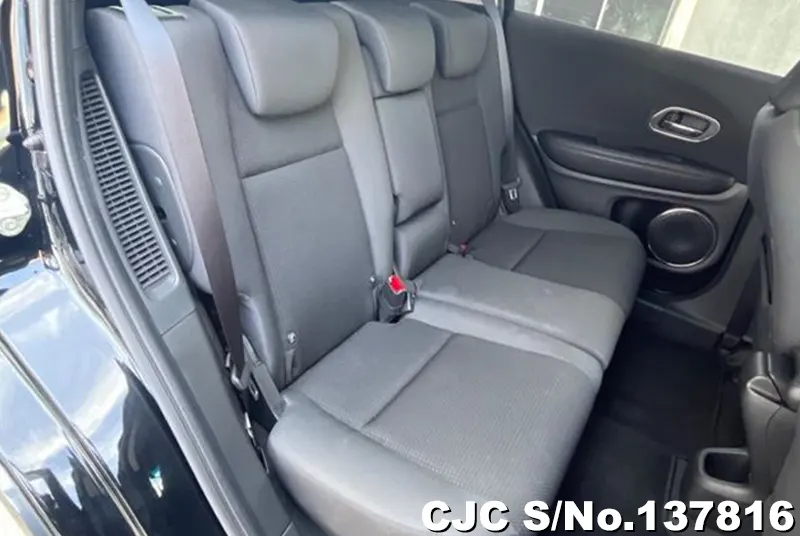 Honda Vezel in Black for Sale Image 9