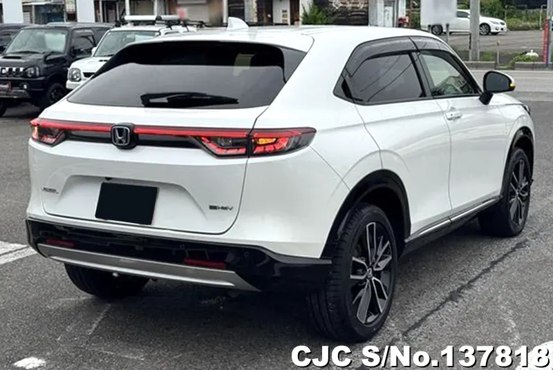 Honda Vezel in White for Sale Image 2