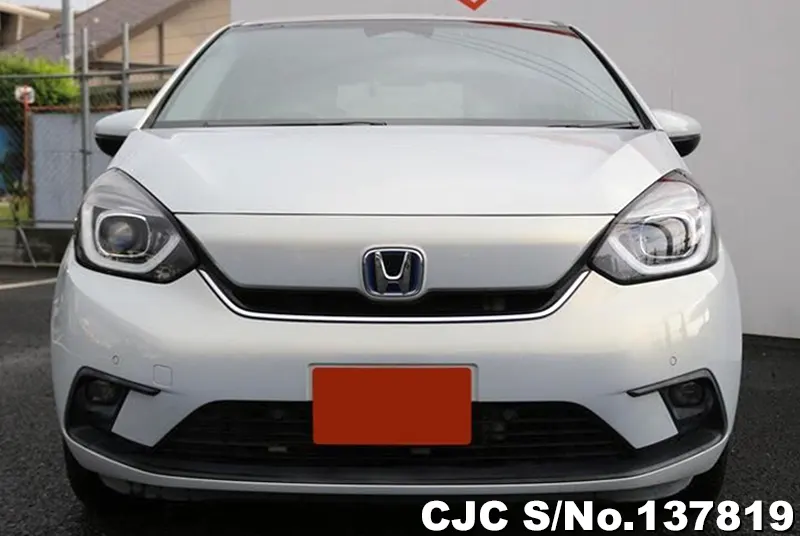 Honda Fit in White for Sale Image 3