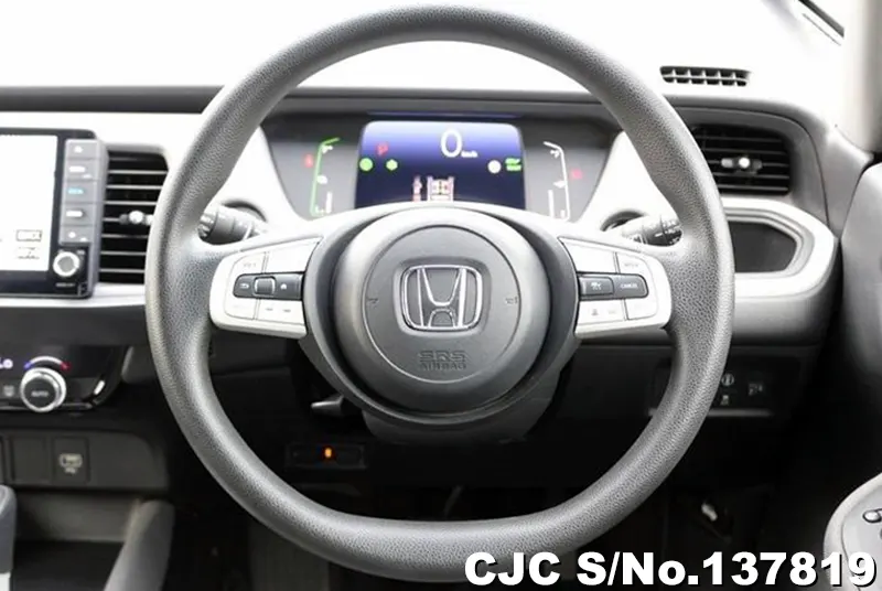 Honda Fit in White for Sale Image 11