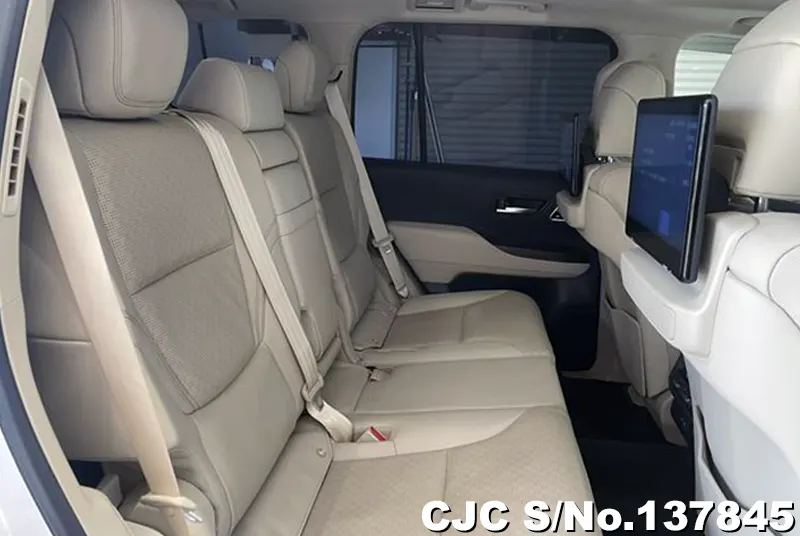 Toyota Land Cruiser in Pearl for Sale Image 11