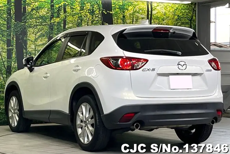Mazda CX-5 in White for Sale Image 1